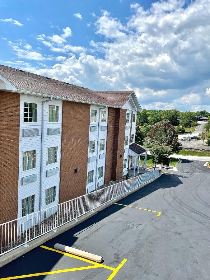 Schmidt'S Creek Hotel Osage Beach Exterior photo